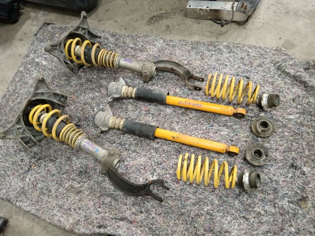 bontott AUDI A4 B8 Ültetőrugó Szett