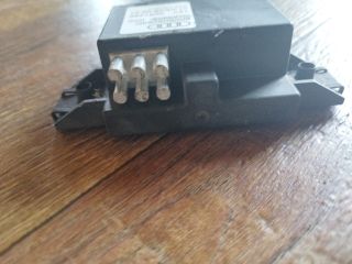 bontott AUDI A4 B8 Üzemanyag Szivattyú Relé