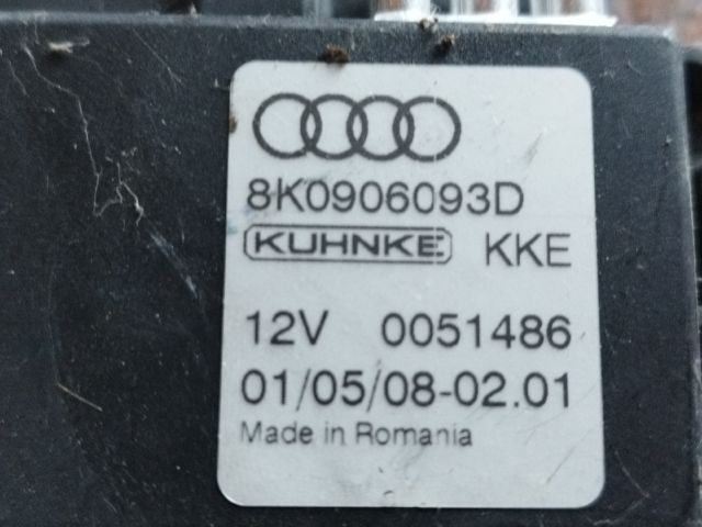 bontott AUDI A4 B8 Üzemanyag Szivattyú Relé