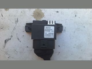 bontott AUDI A4 B8 Üzemanyag Szivattyú Relé