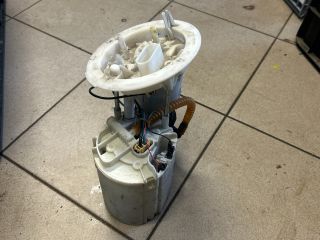 bontott AUDI A4 B8 Üzemanyag Szivattyú