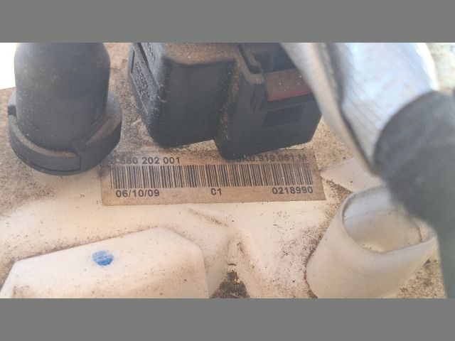 bontott AUDI A4 B8 Üzemanyag Szivattyú