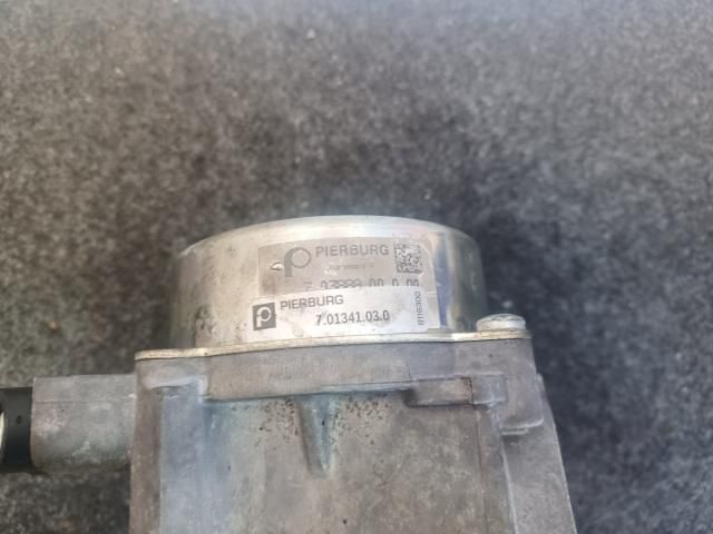 bontott AUDI A4 B8 Vákumpumpa