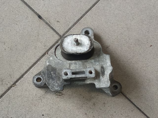 bontott AUDI A4 B8 Váltó Tartó Bak (Pozíciófüggetlen)