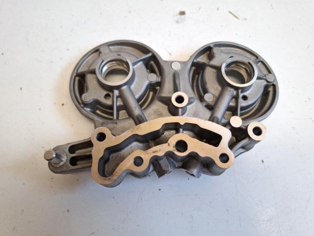 bontott AUDI A4 B8 Vezérlés Lánc / Szíj Feszítő Görgő