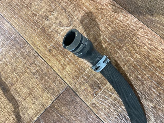 bontott AUDI A4 B8 Vízcső