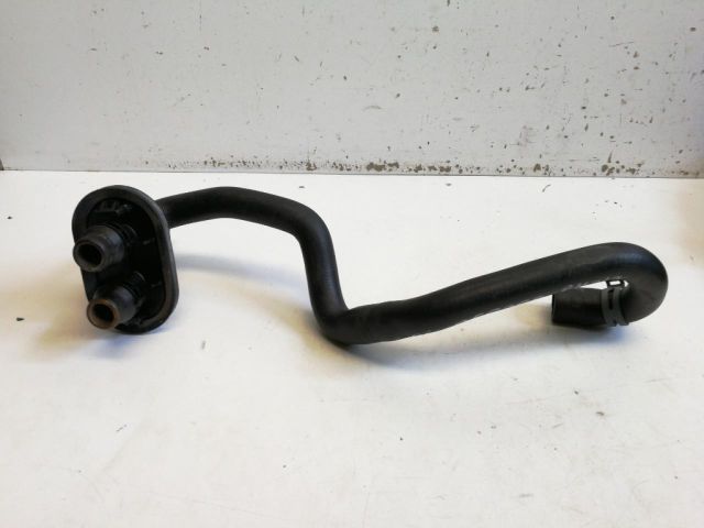 bontott AUDI A4 B8 Vízcső