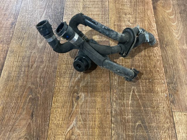 bontott AUDI A4 B8 Vízcső