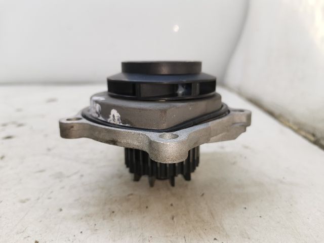 bontott AUDI A4 B8 Vízpumpa