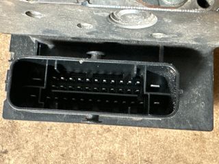 bontott AUDI A4 B8 ABS Kocka