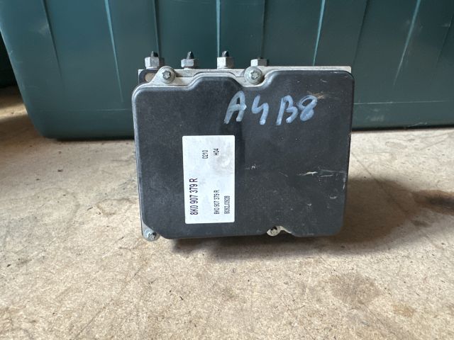 bontott AUDI A4 B8 ABS Kocka