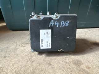 bontott AUDI A4 B8 ABS Kocka