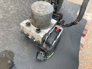 bontott AUDI A4 B8 ABS Kocka