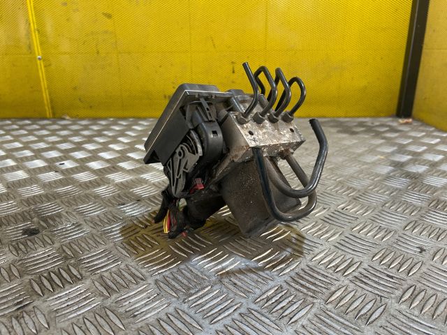 bontott AUDI A4 B8 ABS Kocka