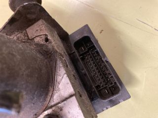 bontott AUDI A4 B8 ABS Kocka