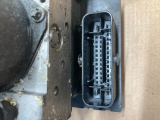 bontott AUDI A4 B8 ABS Kocka