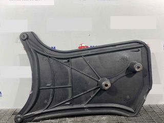 bontott AUDI A4 B8 Alsó Motorburkolat