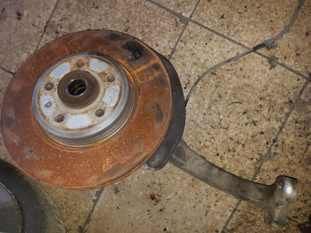 bontott AUDI A4 B8 Bal első Csonkállvány Kerékaggyal