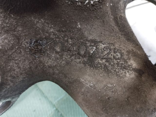 bontott AUDI A4 B8 Bal első Csonkállvány Kerékaggyal