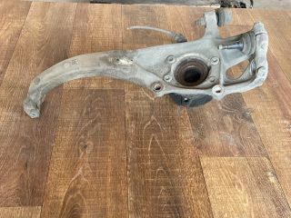 bontott AUDI A4 B8 Bal első Csonkállvány