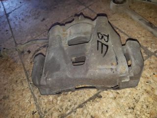 bontott AUDI A4 B8 Bal első Féknyereg Munkahengerrel