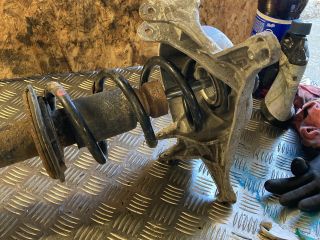 bontott AUDI A4 B8 Bal első Gólyaláb (Lengécsillapító, Rugó)