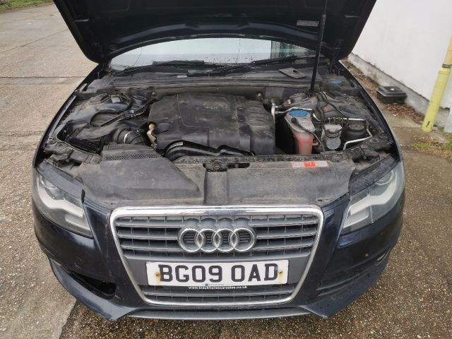 bontott AUDI A4 B8 Bal első Gólyaláb (Lengécsillapító, Rugó)