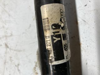 bontott AUDI A4 B8 Bal Féltengely