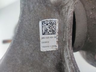 bontott AUDI A4 B8 Bal hátsó Csonkállvány