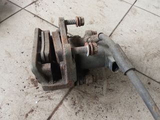 bontott AUDI A4 B8 Bal hátsó Féknyereg Munkahengerrel