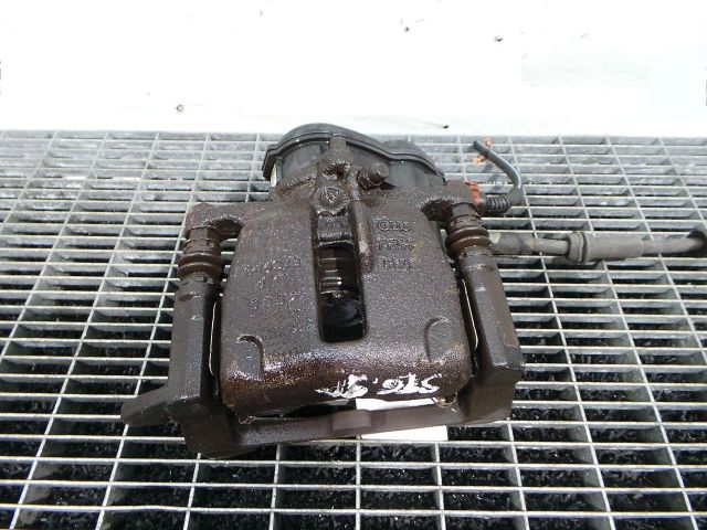 bontott AUDI A4 B8 Bal hátsó Féknyereg Munkahengerrel