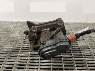 bontott AUDI A4 B8 Bal hátsó Féknyereg Munkahengerrel