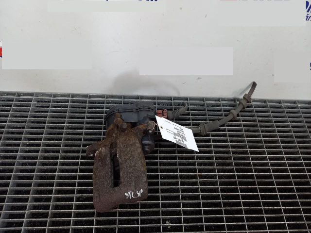 bontott AUDI A4 B8 Bal hátsó Féknyereg Munkahengerrel