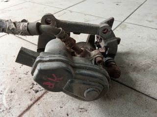 bontott AUDI A4 B8 Bal hátsó Féknyereg Munkahengerrel