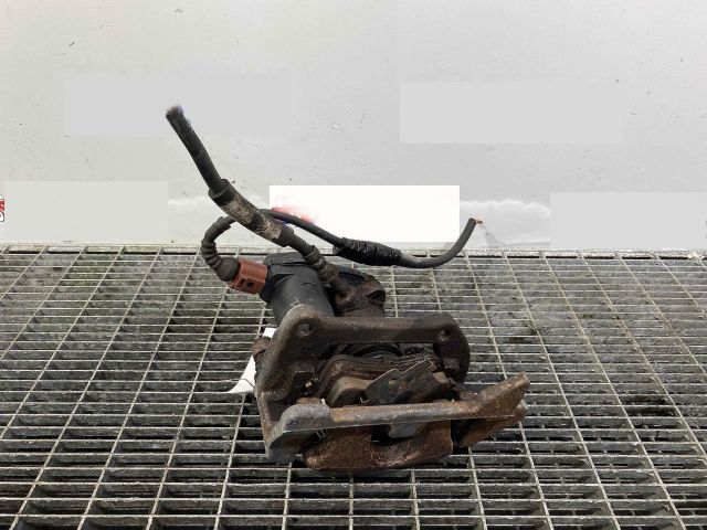 bontott AUDI A4 B8 Bal hátsó Féknyereg Munkahengerrel