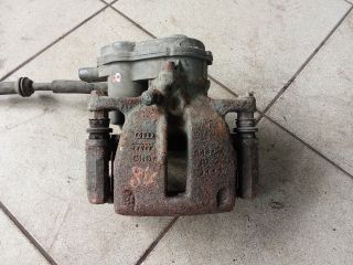 bontott AUDI A4 B8 Bal hátsó Féknyereg Munkahengerrel