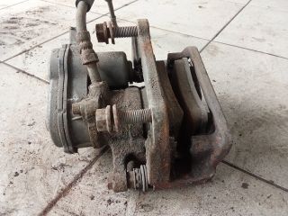 bontott AUDI A4 B8 Bal hátsó Féknyereg Munkahengerrel