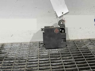 bontott AUDI A4 B8 Biztosítéktábla Motortér