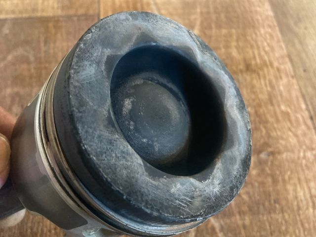 bontott AUDI A4 B8 Dugattyú és Hajtókar