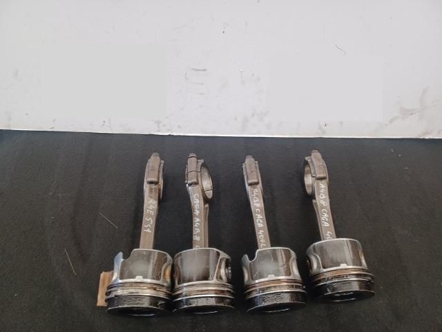 bontott AUDI A4 B8 Dugattyú