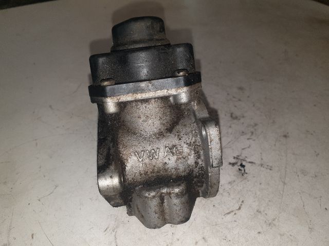 bontott AUDI A4 B8 EGR / AGR Szelep