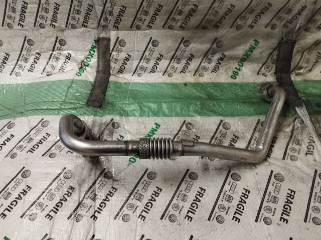 bontott AUDI A4 B8 EGR Hűtő Cső