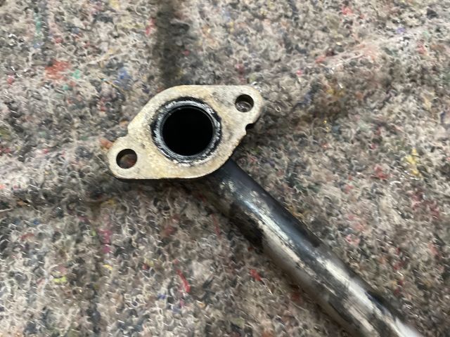 bontott AUDI A4 B8 EGR Hűtő Cső