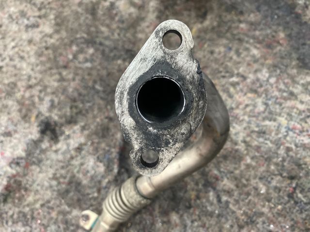 bontott AUDI A4 B8 EGR Hűtő Cső