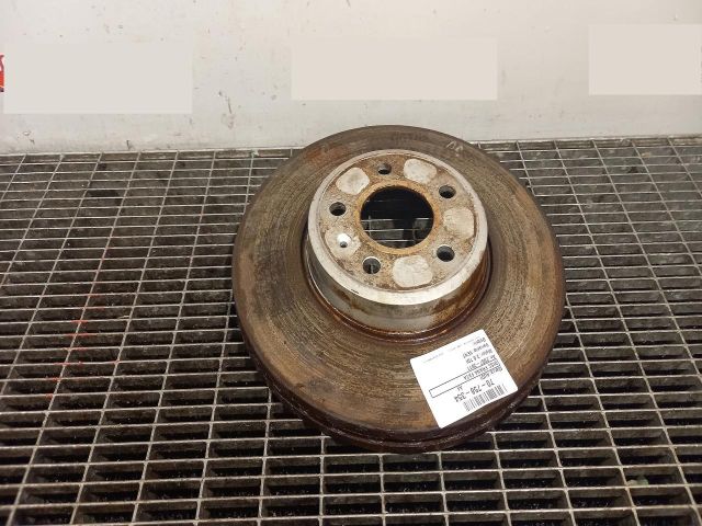 bontott AUDI A4 B8 Első Féktárcsa