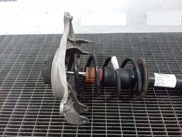 bontott AUDI A4 B8 Első Rugó