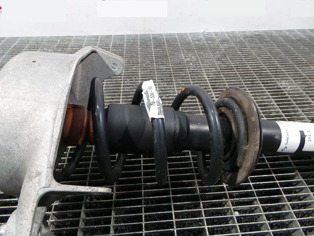 bontott AUDI A4 B8 Első Rugó