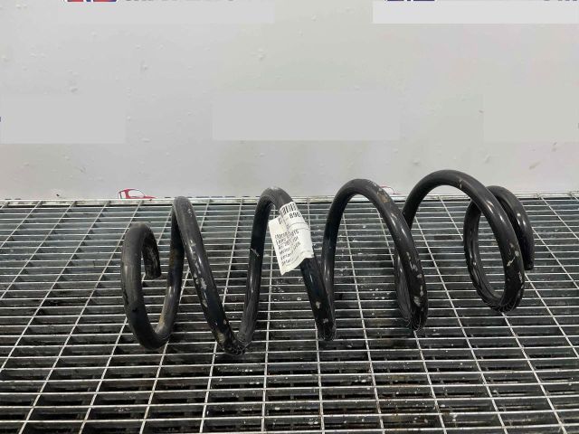 bontott AUDI A4 B8 Első Rugó