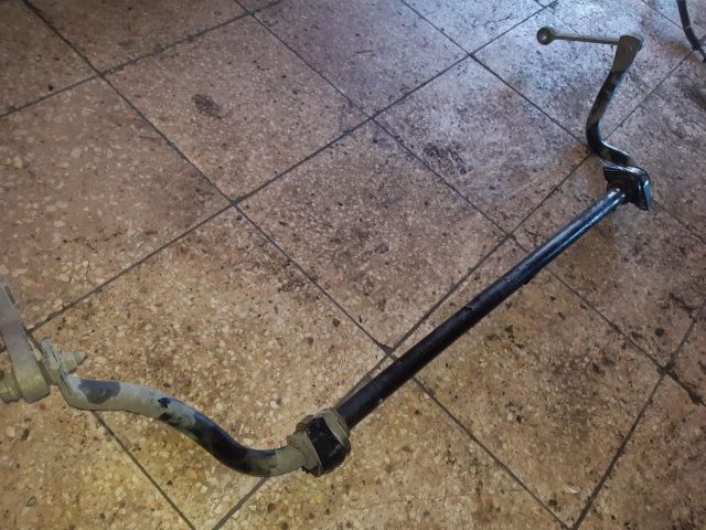 bontott AUDI A4 B8 Első Vízszintes Stabilizátor Rúd