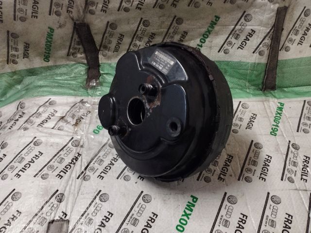 bontott AUDI A4 B8 Fékrásegítő